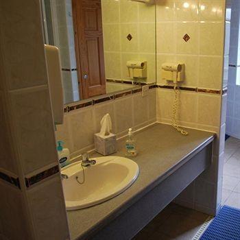 The Samares Coast Hotel & Apartments Ст. Хейлир Джерси Экстерьер фото