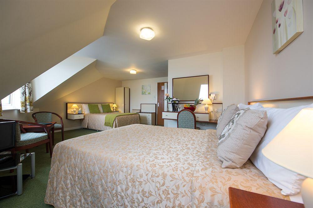 The Samares Coast Hotel & Apartments Ст. Хейлир Джерси Экстерьер фото